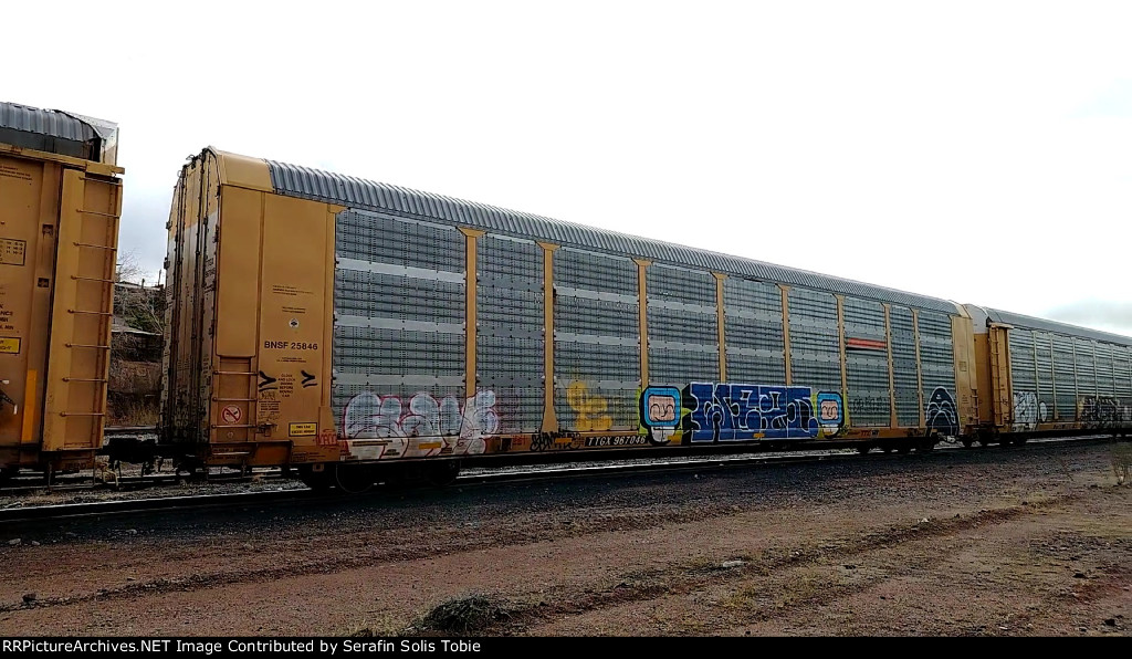 BNSF 25846 TTGX 967046